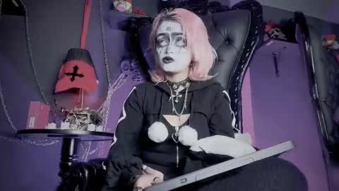 Navier  online show from March 4, 2:39 am