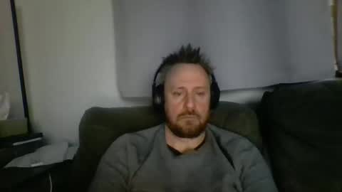 Snapshot of nawtydom1977 chatting on December 25, 2:35 am nawtydom1977 online show from December 25, 2:35 am