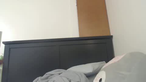 Mimi is dope    online show from March 10, 3:23 am