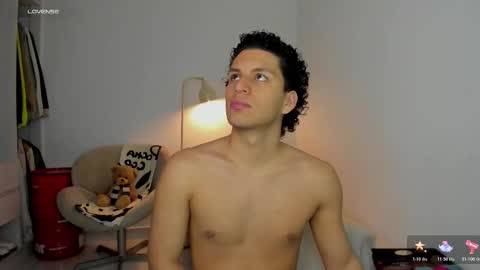 Snapshot of naxttan chatting on October 28, 7:01 am Natan online show from October 28, 7:01 am