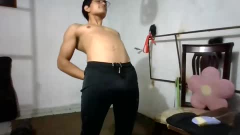 Snapshot of nay2167 chatting on December 13, 8:47 pm nay2167 online show from December 13, 8:47 pm