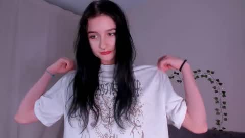 Kira online show from February 26, 3:00 pm