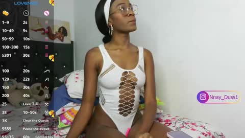 Snapshot of nayah_dussa1 chatting on November 25, 12:21 am Vane broadcast 6 pm to 1 am Colombia time online show from November 25, 12:21 am