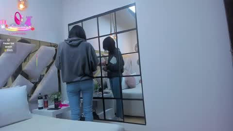 Snapshot of nayara_macherano chatting on March 7, 9:18 am nayara_macherano online show from March 7, 9:18 am