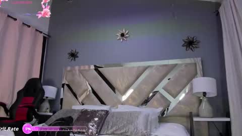 Snapshot of nayara_macherano chatting on September 10, 10:59 am nayara_macherano online show from September 10, 10:59 am