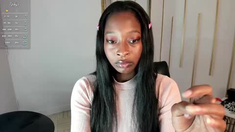 Snapshot of nayariskaya chatting on February 6, 6:13 pm Nayaris 3 online show from February 6, 6:13 pm