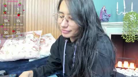 Snapshot of nayecloud chatting on November 7, 3:39 am Naye online show from November 7, 3:39 am