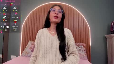 Snapshot of nayecloud chatting on November 15, 4:10 am Naye online show from November 15, 4:10 am