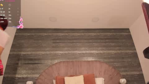 Nayla  online show from May 26, 8:49 pm
