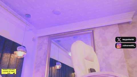 Snapshot of naylapot_ chatting on January 24, 1:57 pm Juli online show from January 24, 1:57 pm