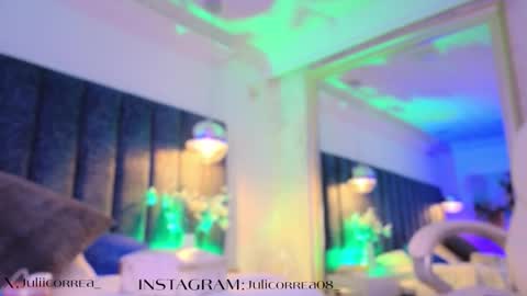 Snapshot of naylapot_ chatting on September 13, 11:54 am Juli online show from September 13, 11:54 am