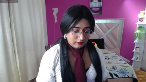 nayleah online show from February 5, 3:02 am