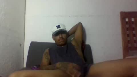 Snapshot of neberhervillalva chatting on October 5, 4:11 am neberhervillalva online show from October 5, 4:11 am