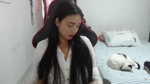 Snapshot of nebyula_star chatting on February 5, 9:29 pm Nebyula online show from February 5, 9:29 pm