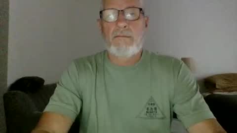 neckdown12 online show from February 13, 9:00 pm