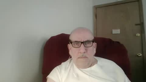 Tom online show from April 3, 10:19 pm