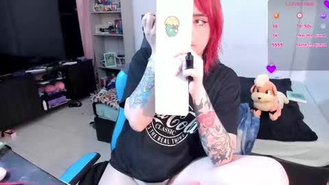 Snapshot of neeko_lol_ chatting on September 13, 10:20 pm Geek Nicole im Neeko UwU online show from September 13, 10:20 pm