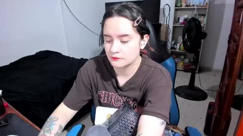 Geek Nicole    im Neeko UwU online show from June 3, 11:35 am
