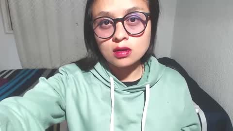 Snapshot of negrita_25 chatting on September 15, 11:05 pm Zoe online show from September 15, 11:05 pm