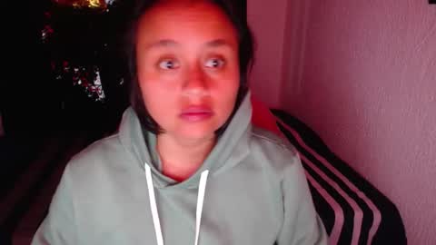 Snapshot of negrita_25 chatting on November 13, 1:26 am Zoe online show from November 13, 1:26 am