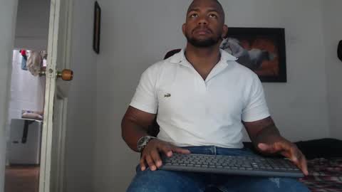 negritomeloso_k18 online show from September 15, 2:06 pm