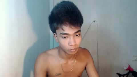 Snapshot of neil_asian69 chatting on November 13, 6:51 pm neil_asian69 online show from November 13, 6:51 pm