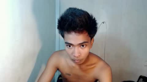 Snapshot of neil_asian69 chatting on November 24, 6:46 am neil_asian69 online show from November 24, 6:46 am