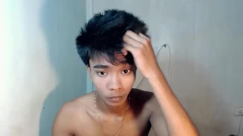 Snapshot of neil_asian69 chatting on December 1, 7:24 am neil_asian69 online show from December 1, 7:24 am