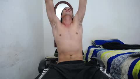 Snapshot of neitan___ chatting on February 26, 1:32 am neitan___ online show from February 26, 1:32 am