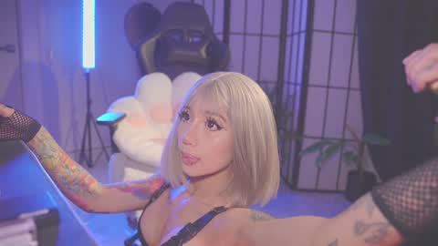 Snapshot of nekyra_san chatting on January 8, 11:30 pm Mely  Birthday party saturday night BYO online show from January 8, 11:30 pm