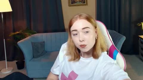 Snapshot of nelliemathers chatting on November 28, 9:06 pm Nelli online show from November 28, 9:06 pm