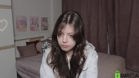 Snapshot of nellysunrise_1 chatting on September 14, 11:04 pm nellysunrise_1 online show from September 14, 11:04 pm