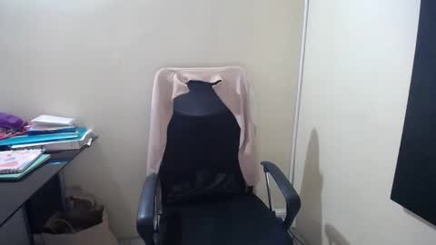 Snapshot of neny445 chatting on December 7, 1:18 pm kelly lopez online show from December 7, 1:18 pm