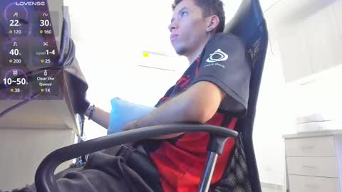 Snapshot of neo_and_jhin chatting on January 25, 5:30 pm Jhin online show from January 25, 5:30 pm