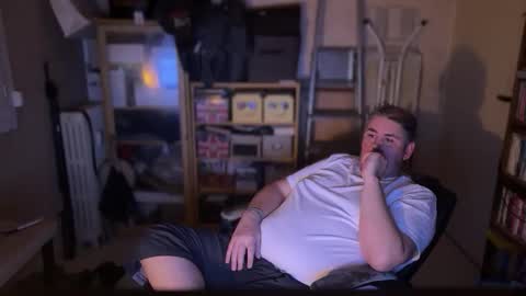 Snapshot of neofleet chatting on October 27, 10:58 pm Alex online show from October 27, 10:58 pm