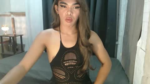 neomi online show from October 3, 3:42 pm