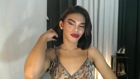 neomi online show from January 6, 7:17 pm