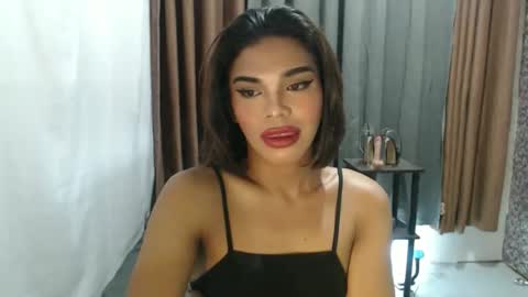 neomi online show from March 27, 7:24 pm