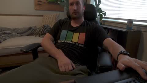 Snapshot of neox400 chatting on November 13, 6:07 pm neox400 online show from November 13, 6:07 pm