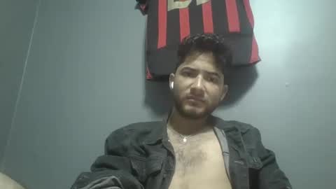 Snapshot of neptunoxx777 chatting on December 26, 10:05 am neptunoxx777 online show from December 26, 10:05 am