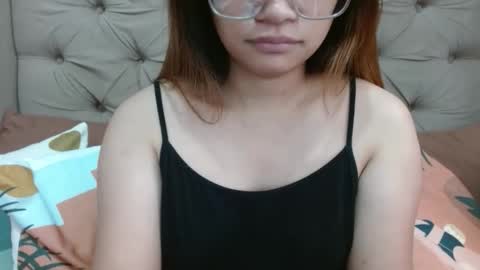 Snapshot of nerdysweetpinay chatting on September 17, 2:46 am nerdysweetpinay online show from September 17, 2:46 am