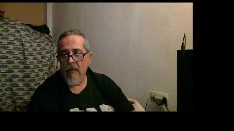 Snapshot of neron401 chatting on November 6, 9:48 pm neron401 online show from November 6, 9:48 pm