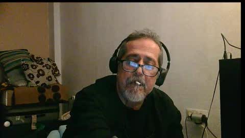 Snapshot of neron401 chatting on December 2, 11:11 pm neron401 online show from December 2, 11:11 pm