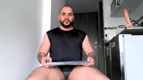 Snapshot of neron_xxl chatting on November 19, 5:02 pm neron XXL online show from November 19, 5:02 pm