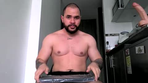 Snapshot of neron_xxl chatting on November 23, 2:17 pm neron XXL online show from November 23, 2:17 pm