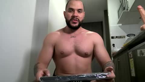 Snapshot of neron_xxl chatting on November 24, 11:48 pm neron XXL online show from November 24, 11:48 pm