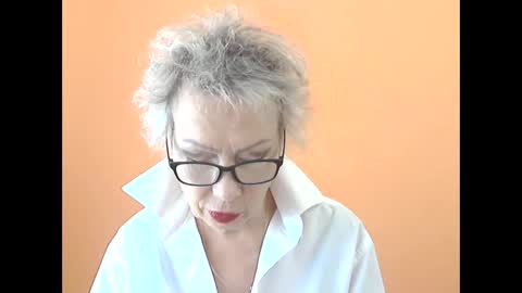 NessyJenixs online show from September 23, 7:33 am