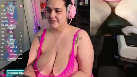 Snapshot of nevermakeawish chatting on February 21, 3:34 am Wishs Playground online show from February 21, 3:34 am