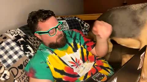 neverwinter44 online show from April 11, 5:45 am