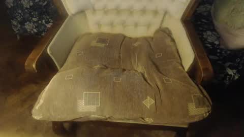 Lilly  online show from March 9, 3:54 am